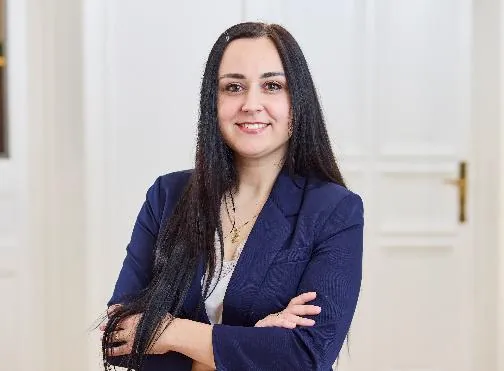Mitarbeiterin der Kanzlei IStB, Portraitfoto