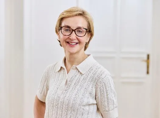 Mitarbeiterin der Kanzlei IStB, Portraitfoto
